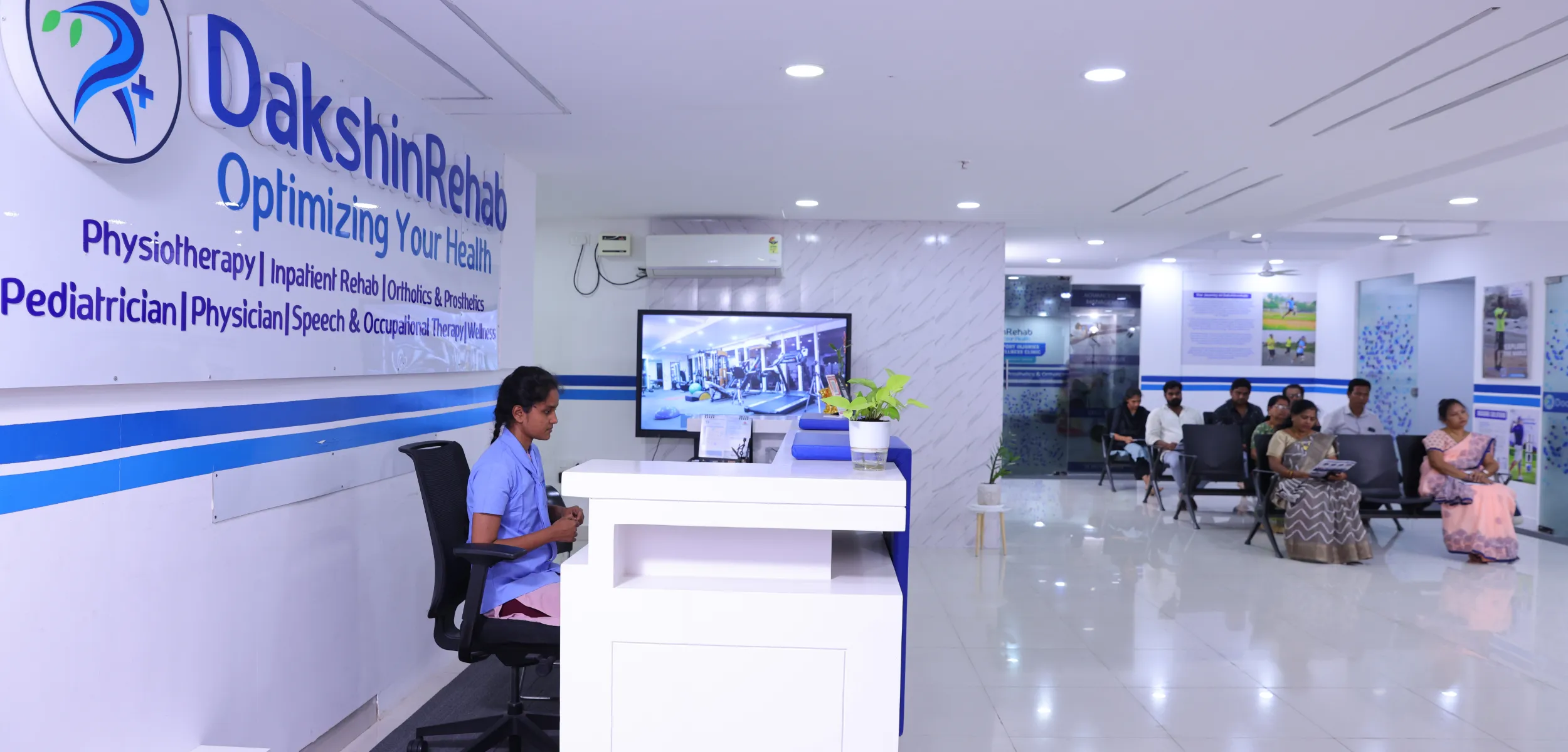 Progress reviews and adjustments at DakshinRehab